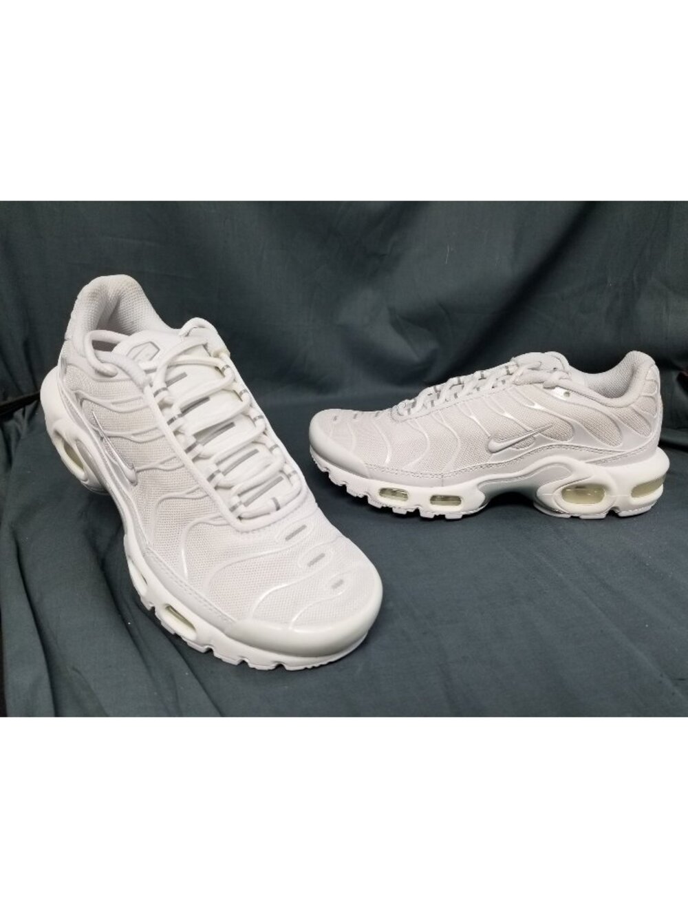 Nike Air Max Plus White Pure Platinum DM2362 100 Womens Size 6.5 NEW NO BOX!